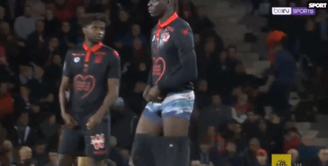 澳门12月博彩收入同比跌2% 疫后首次出现倒退