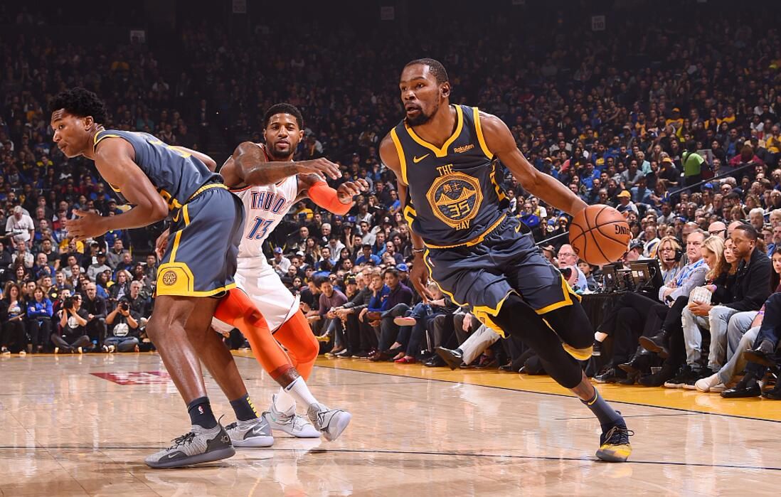 贝蒂斯2-0客胜十人塞维利亚，福尔纳尔斯、阿尔蒂米拉破门（塞维利亚少打一人主场0-2不敌贝蒂斯，福尔纳尔斯与阿尔蒂米拉建功）