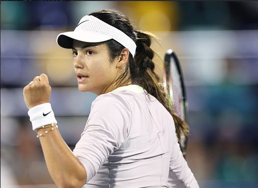 法尔克：拜仁最高可能向于帕开出税前2000万欧的年薪加奖金（法尔克：拜仁最高或向于帕提供税前2000万欧年薪加奖金）