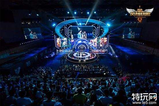 一篇訪談中 一篇訪談中